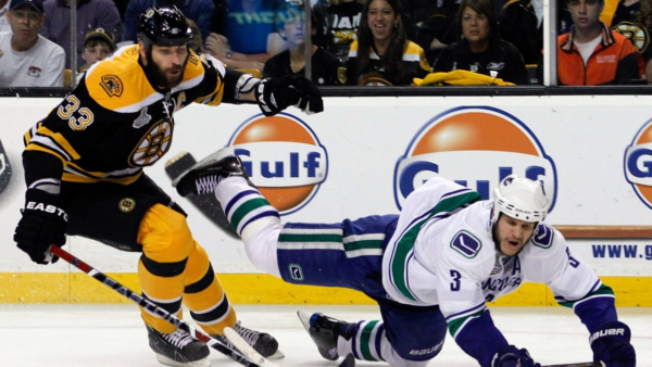 Looking back at heated Bruins-Canucks rivalry from early 2010s