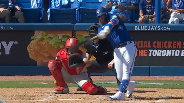 Turner registers RBI single for his first Blue Jays spring training hit