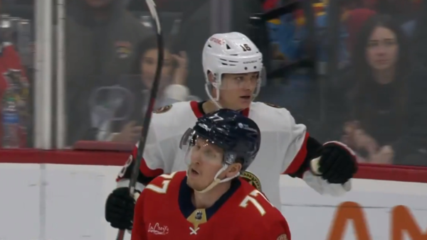 Senators’ Stutzle dekes around Panthers’ Bobrovsky to tie it up